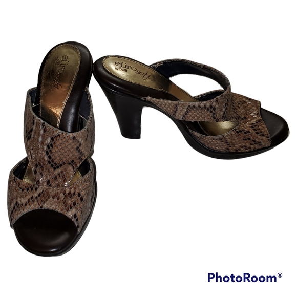 Sofft Euro soft animal print size 6 heels - Picture 5 of 7